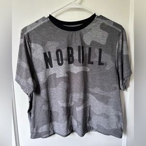 NOBULL PROJECT WOMEN'S BOXY TEE (CAMO)